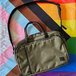 Herschel Gibson Messenger Laptop Bag (Olive Green)